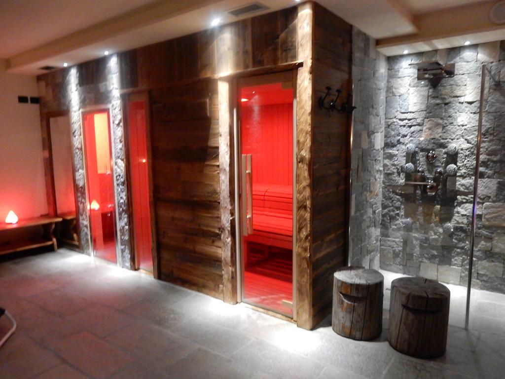 Residence Baita Cusini Livigno Exteriör bild
